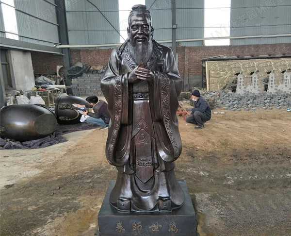 玻璃鋼雕塑制作出仿銅效果的步驟是什么呢？