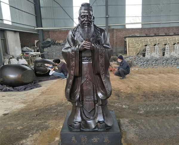 玻璃鋼雕塑制作出仿銅雕塑效果的步驟是什么呢？