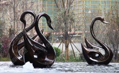 不銹鋼雕塑的壽命有多長(zhǎng)時(shí)間？